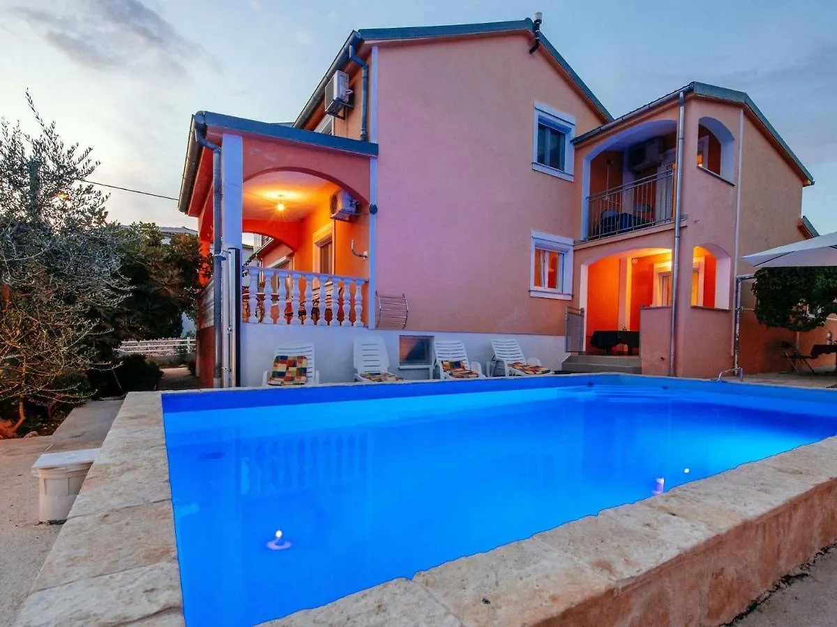 Beautiful Holiday Home In Maslenica Near Beach